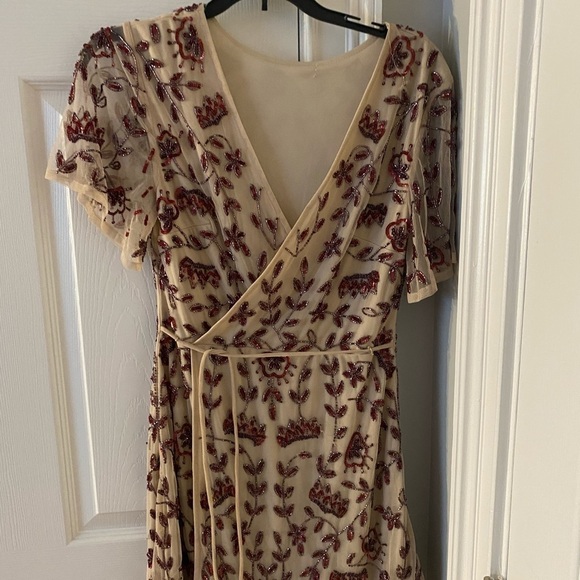 Dress - Picture 2 of 6